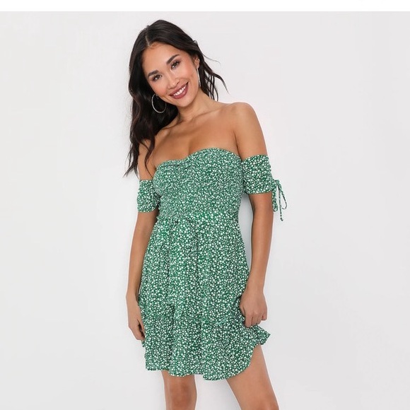 Dresses & Skirts - Lulus green dress with off shoulder